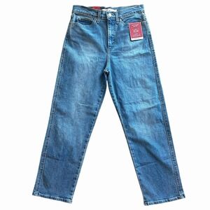 Levi Signature Women's Vintage High Rise Straight Cigarette Jean Size 4 W27 NWT